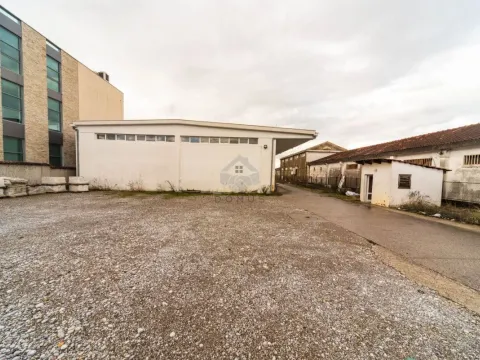 Izdavanje, poslovni prostor, 370m², Tuzi, Podgorica - image 2