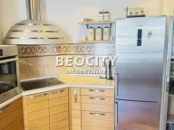 Izdavanje, stan, 130m², Stari grad, Novi Sad - image 4