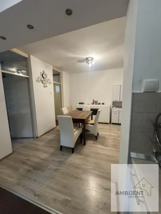 Prodaja, dvosoban stan, 59m², Novi Banovci, Stara Pazova
