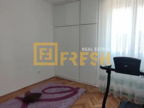 Izdavanje, dvosoban stan, 87m², Tuški Put, Podgorica - image 13