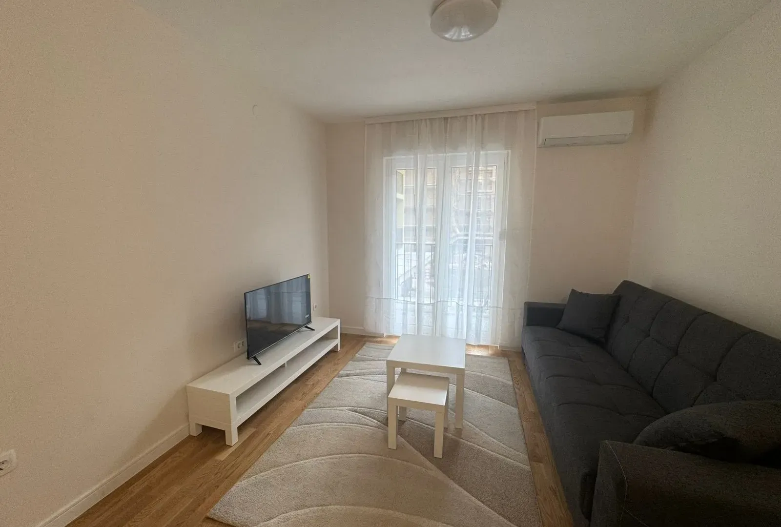 Izdavanje, jednosoban stan, 40m², Zabjelo, Podgorica