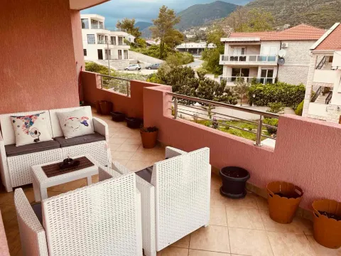 Rent, one bedroom apartment, 84m², Bonići, Tivat - image 14