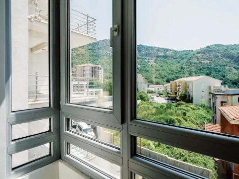 Sale, two bedroom apartment, 76m², Budva, Crna Gora - image 14