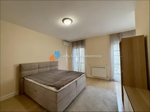 Rent, four bedroom apartment, 185m², Neimar, Vračar Sve Podlokacije - image 13