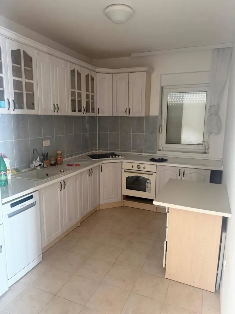 Prodaja, dvosoban stan, 143m², Seoce, Budva