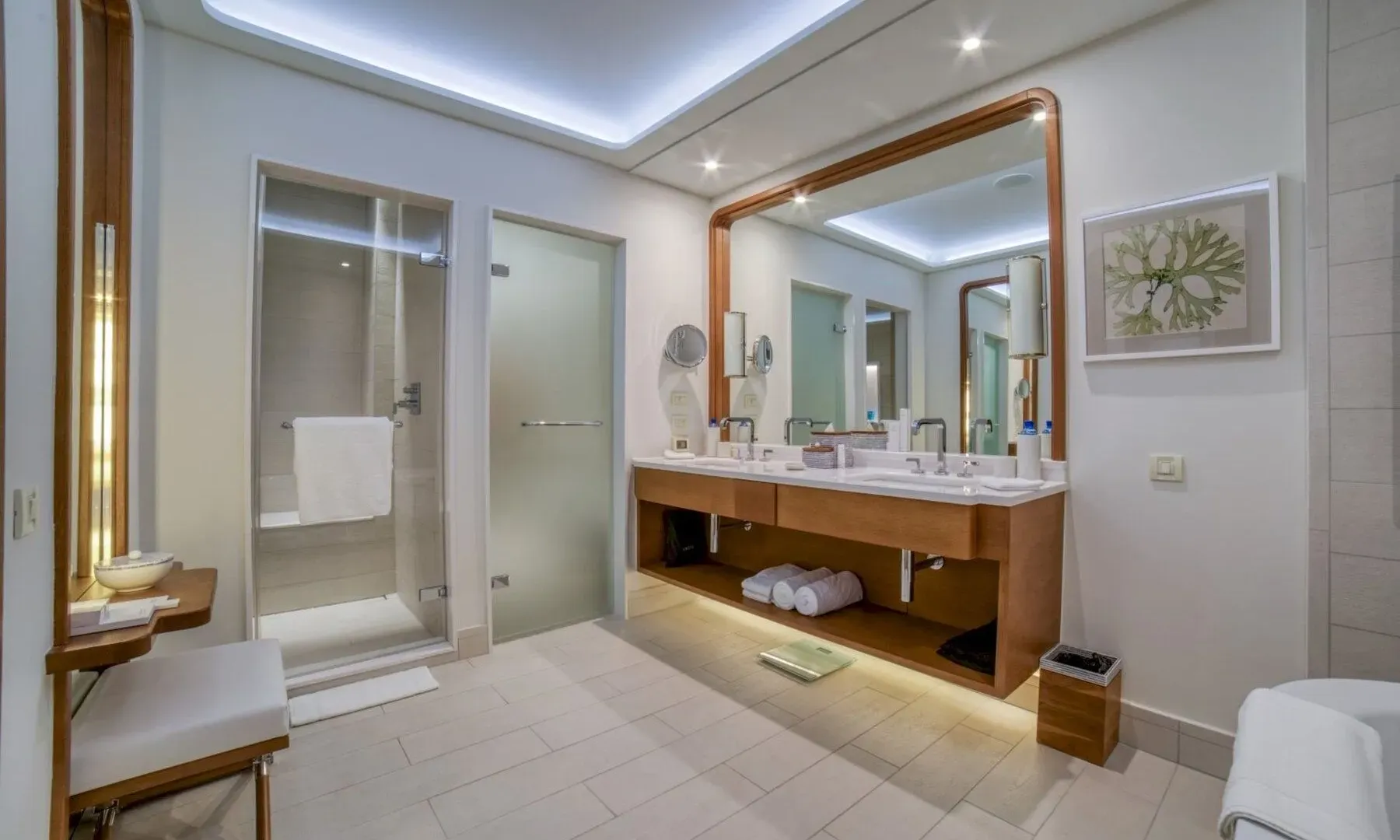 Sale, four bedroom apartment, 600m², Porto Montenegro, Tivat
