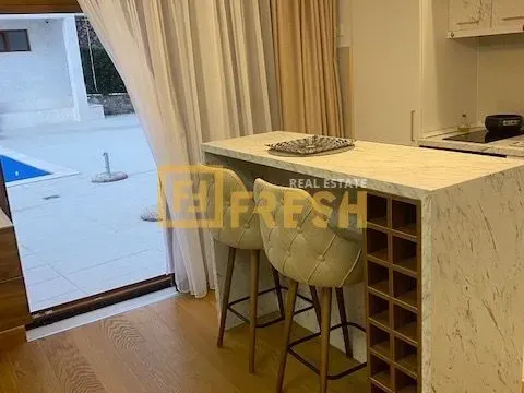 Izdavanje, jednosoban stan, 51m², Tivat, Crna Gora - image 12