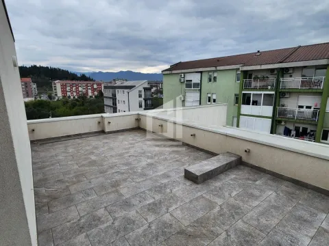 Izdavanje, poslovni prostor, 700m², Zabjelo, Podgorica - image 24