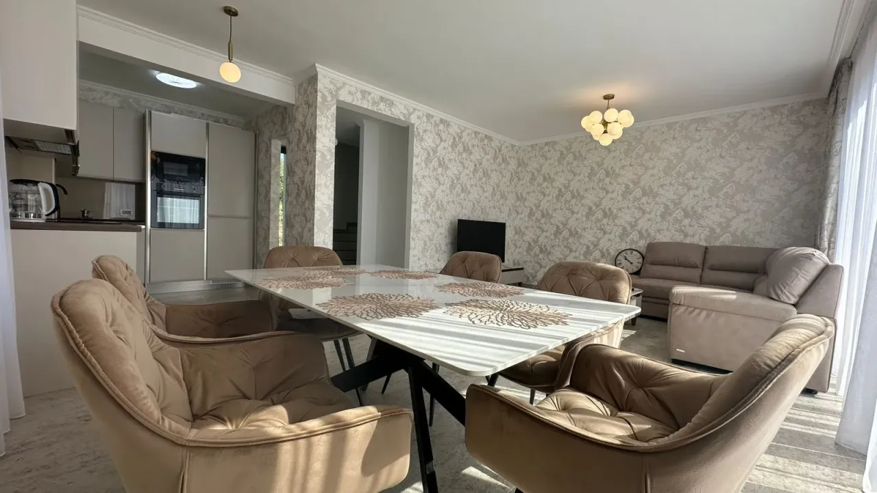 Rent, house, 160m², Lastva Grbaljska, Kotor