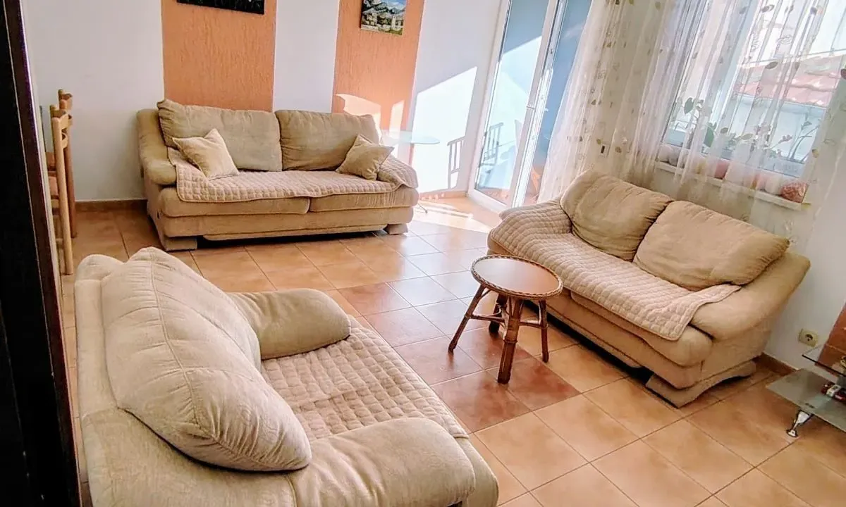 Rent, two bedroom apartment, 80m², Maine, Budva