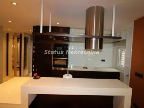 Prodaja, četvorosoban stan, 113m², Centar, Novi Sad - image 4