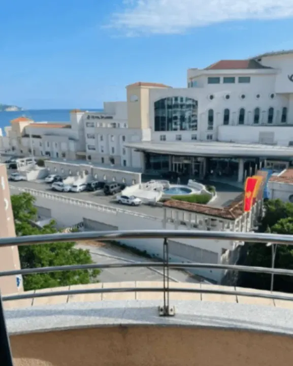 Stan-na-dan, stan, 120m², Bečići, Budva