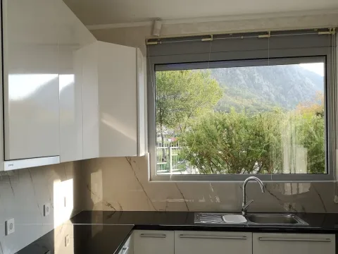 Sale, house, 223m², Risan, Kotor - image 5