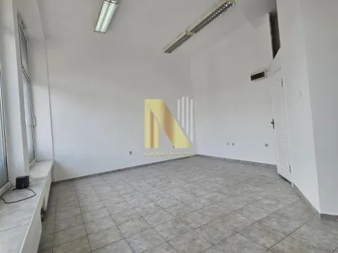 Sale, office space, 30m², Nova Detelinara, Novi Sad Sve Podlokacije - image 4