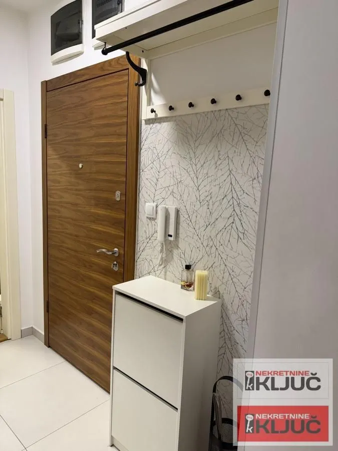 Izdavanje, garsonjera, 31m², Socijalno, Novi Sad Sve Podlokacije