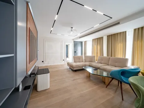 Rent, three bedroom apartment, 119m², Tivat, Crna Gora - image 15