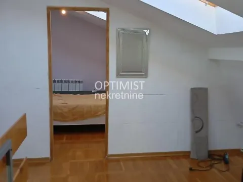 Prodaja, kuća, 54m², Uciteljsko Naselje, Zvezdara Sve Podlokacije - image 6