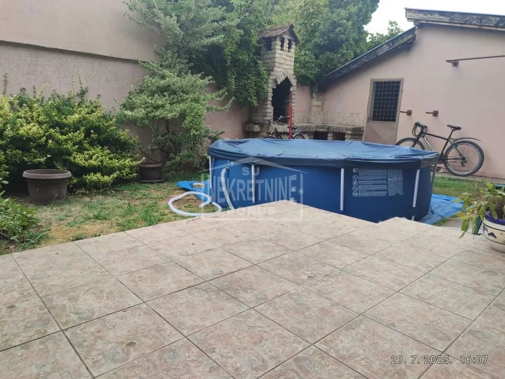 Prodaja, kuća, 160m², Kertvaroš, Subotica