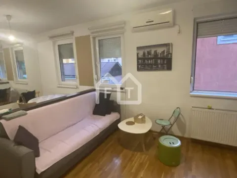 Rent, two bedroom apartment, 45m², Zemun Gornji Grad, Zemun Sve Podlokacije - image 9