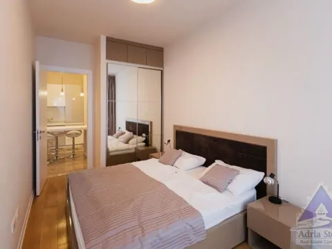 Prodaja, jednosoban stan, 65m², Centar, Budva - image 5