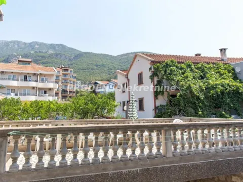 Sale, house, 210m², Bečići, Budva - image 18