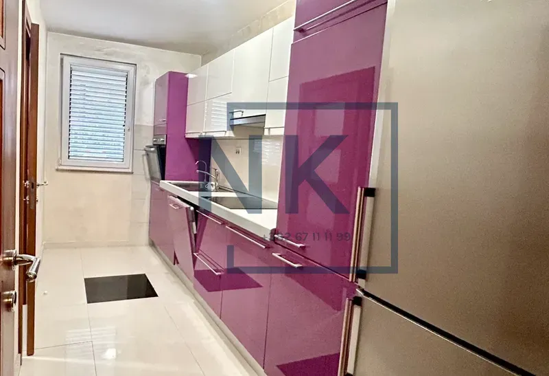 Izdavanje, kuća, 220m², Konik, Podgorica
