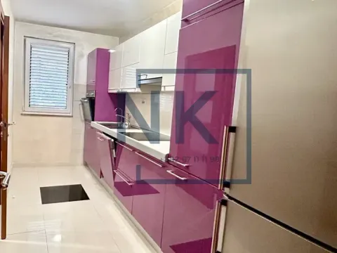 Izdavanje, kuća, 220m², Konik, Podgorica - image 7