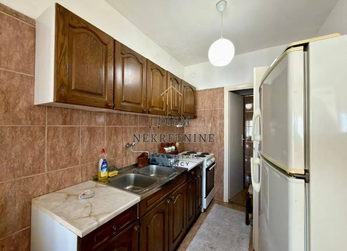 Rent, two bedroom apartment, 62m², Centar, Bar