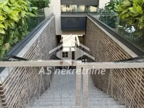 Rent, two bedroom apartment, 55m², Južni Bulevar, Vračar Sve Podlokacije - image 18
