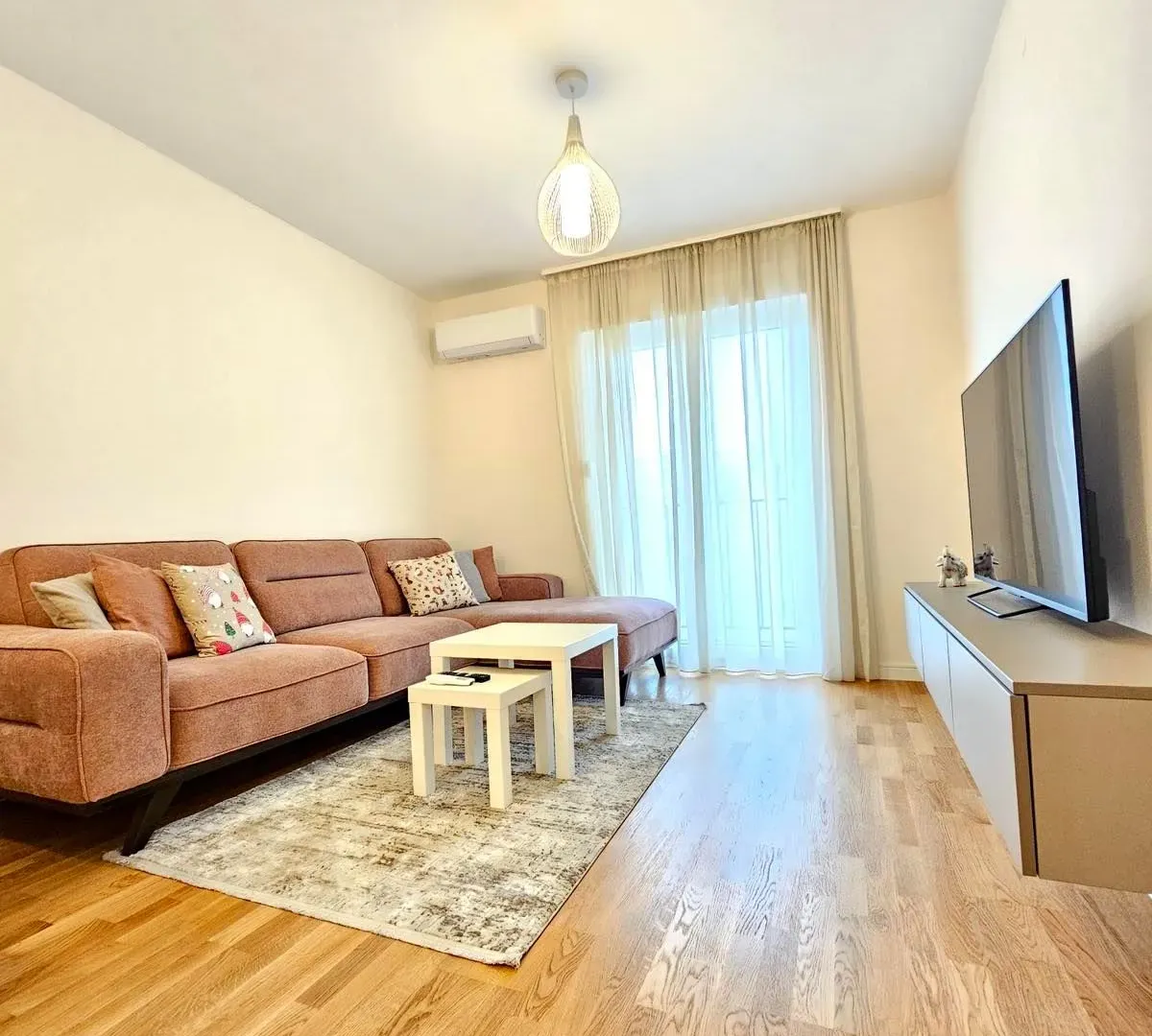 Rent, one bedroom apartment, 40m², Pobrežje, Podgorica