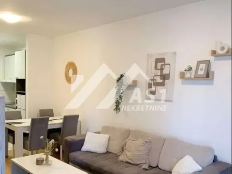 Izdavanje, jednosoban stan, 41m², Adamovićevo Naselje, Novi Sad Sve Podlokacije - image 3