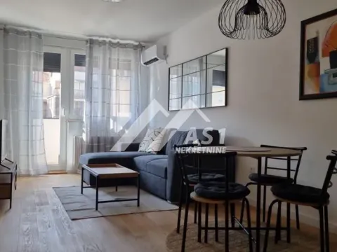 Izdavanje, dvosoban stan, 52m², Grbavica, Novi Sad Sve Podlokacije