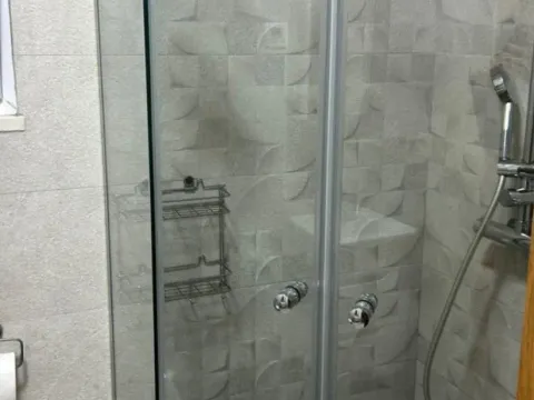 Izdavanje, dvosoban stan, 55m², Centar, Tivat - image 9