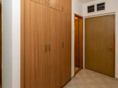 Prodaja, dvosoban stan, 65m², Podgorica, Crna Gora - image 10