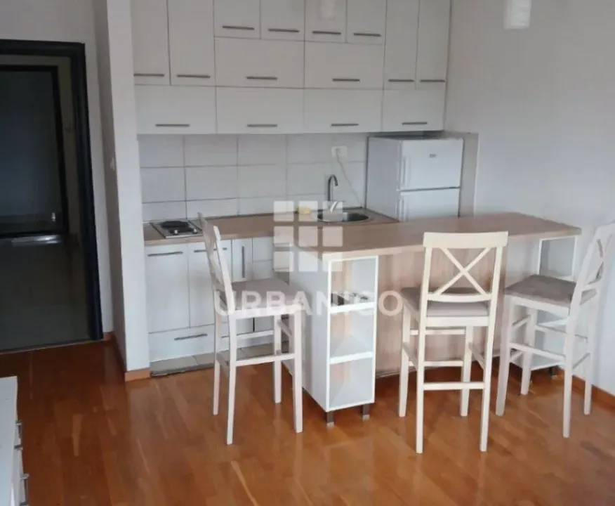 Prodaja, garsonjera, 30m², Kod Big Fashion-a, Podgorica