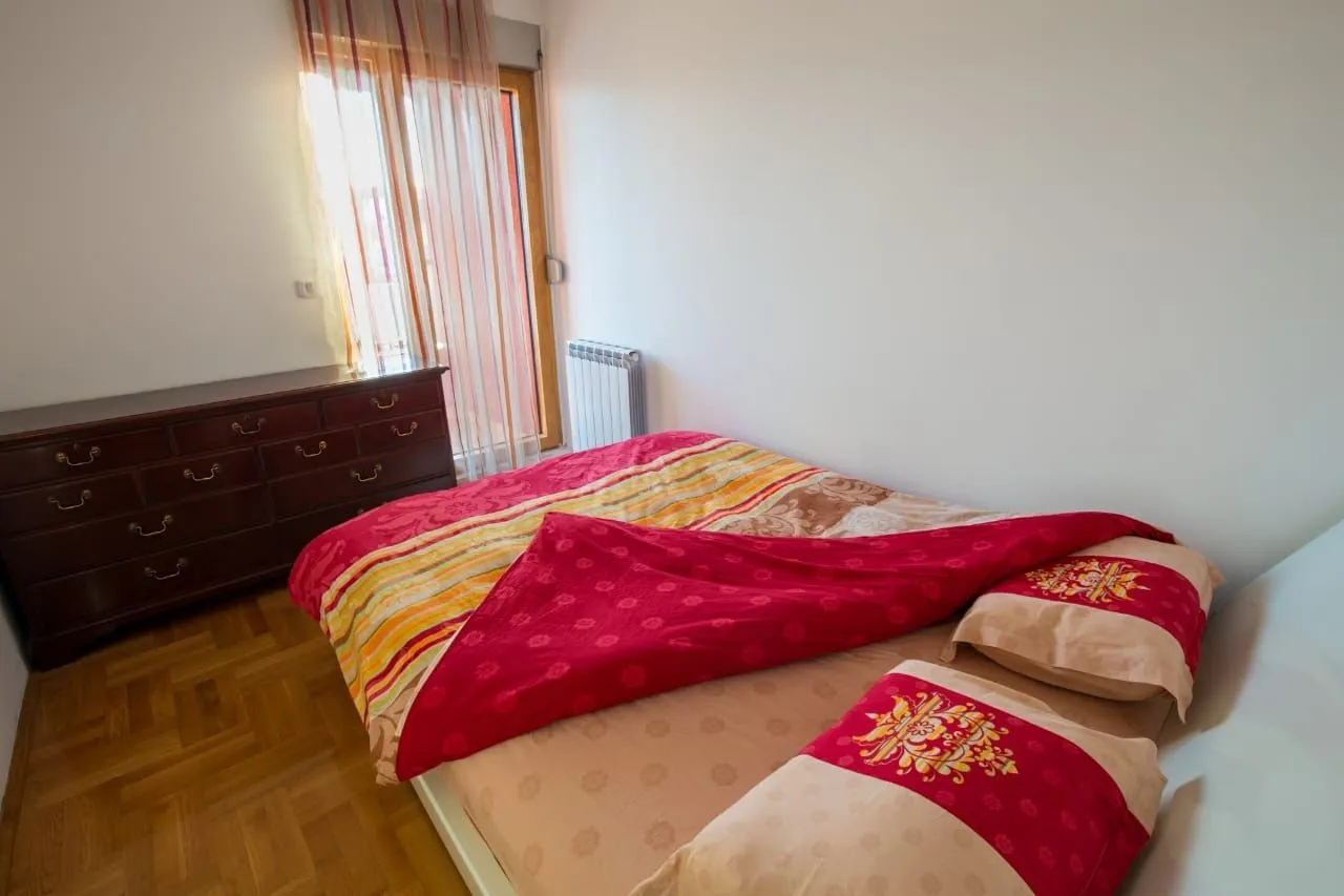 Izdavanje, dvosoban stan, 69m², Preko Morače, Podgorica