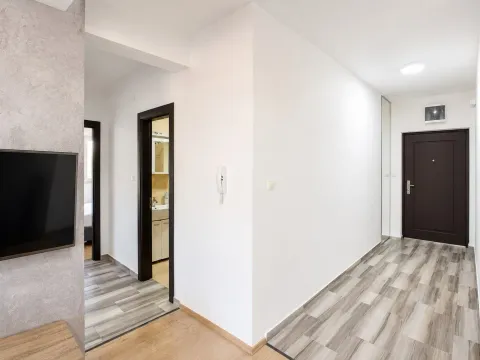 Sale, two bedroom apartment, 67m², Bečići, Budva - image 15