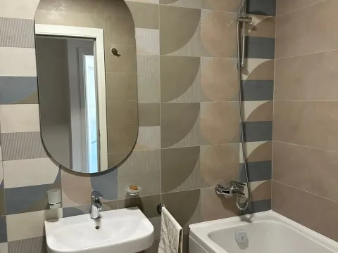 Izdavanje, jednosoban stan, 39m², Pobrežje, Podgorica - image 4