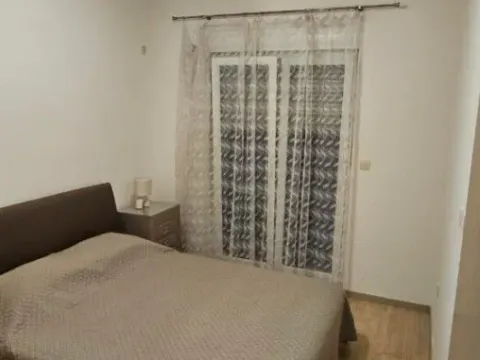 Izdavanje, jednosoban stan, 47m², City Kvart, Podgorica - image 5