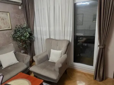 Prodaja, trosoban stan, 86m², Podgorica, Crna Gora - image 2