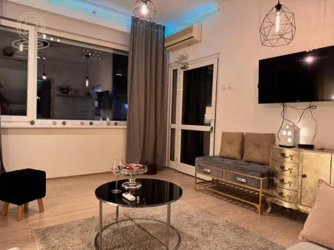 Izdavanje, jednosoban stan, 25m², Kalenić Pijaca, Vračar Sve Podlokacije - image 2