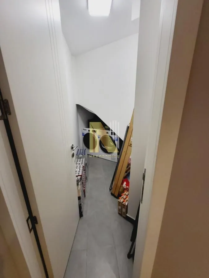 Prodaja, četvorosoban stan, 122m², Grbavica, Novi Sad Sve Podlokacije