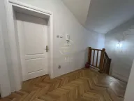Izdavanje, četvorosoban stan, 130m², Centar, Novi Sad - image 17