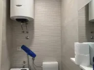 Izdavanje, trosoban stan, 90m2, Centar, Tivat