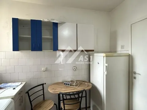 Izdavanje, trosoban stan, 54m², Grbavica, Novi Sad Sve Podlokacije - image 8