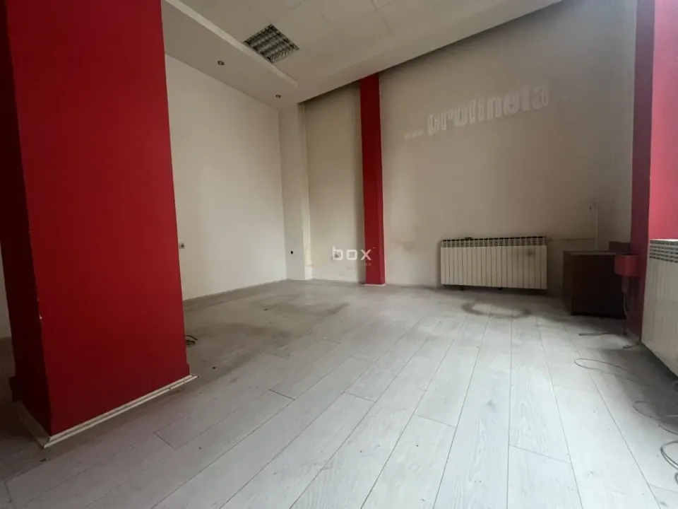 Rent, office space, 50m², Medijana, Niš