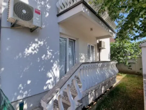 Prodaja, kuća, 247m², Stari Aerodrom, Podgorica - image 9