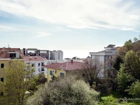 Prodaja, trosoban stan, 59m², Petrovac, Budva - image 2