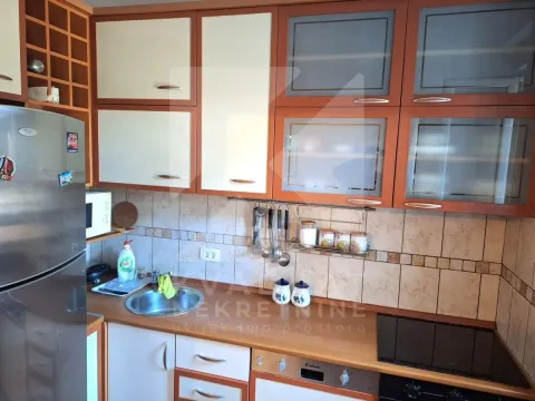 Rent, two bedroom apartment, 67m², Centar, Podgorica - image 7