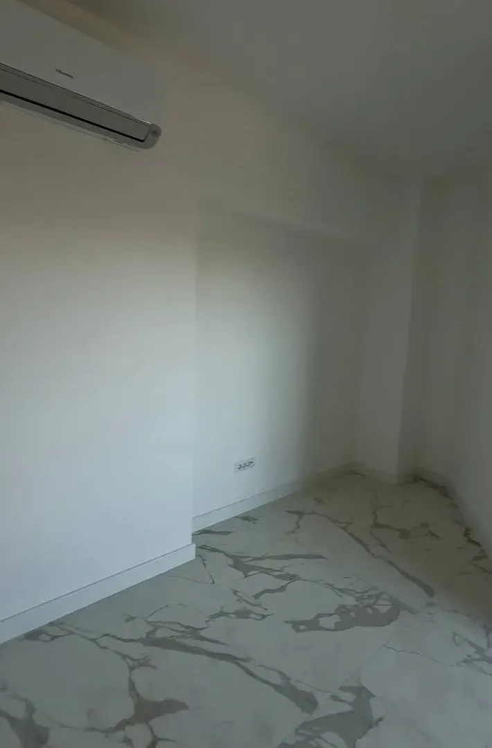 Prodaja, trosoban stan, 148m², Centar, Bar